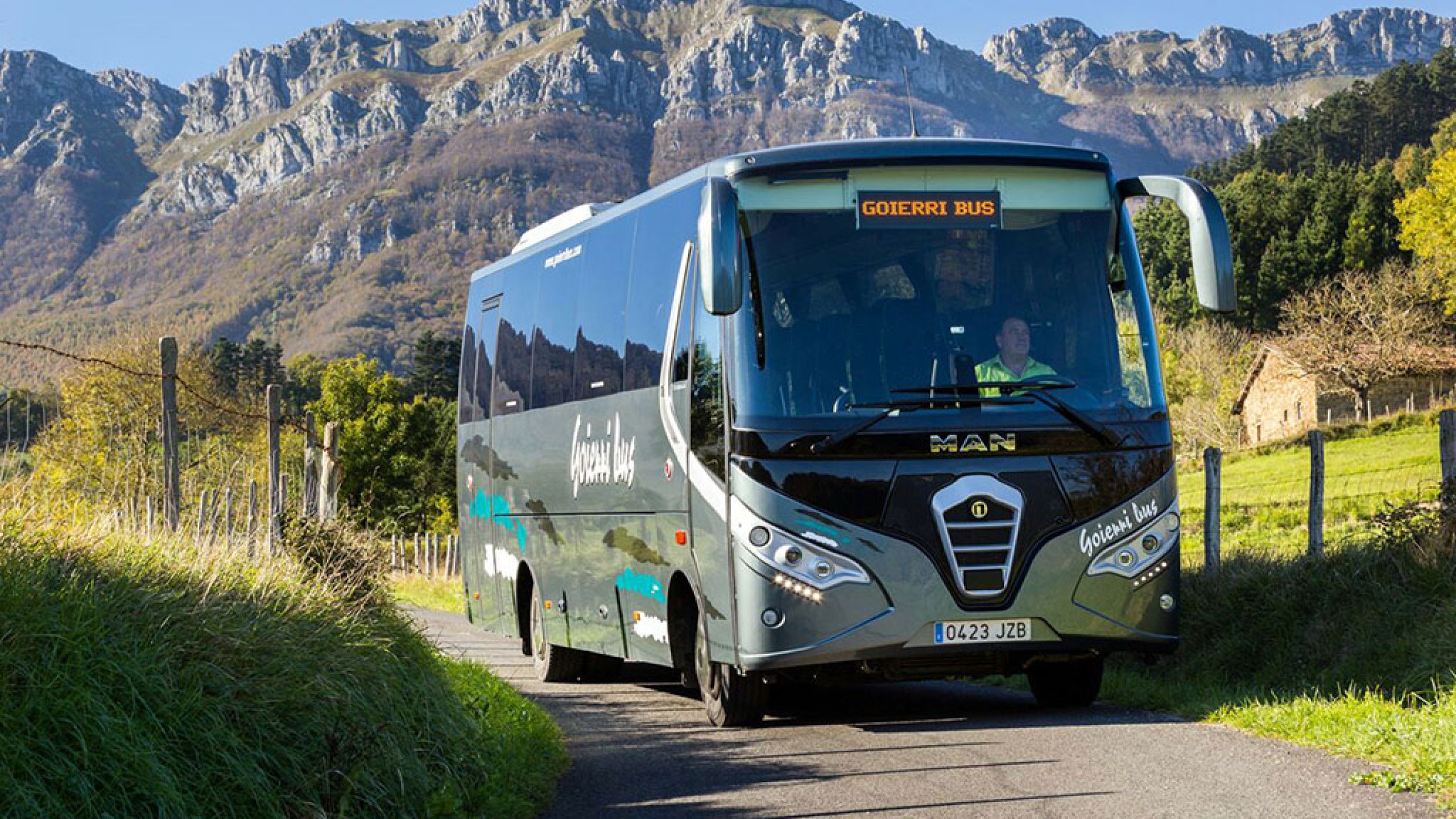 Alquiler de autobuses en Gipuzkoa desde 1990